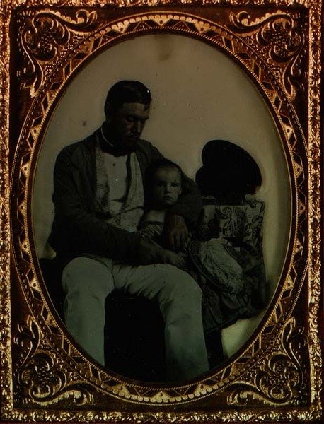Far og barn, ca. 1850 (ambrotype_ av English Photographer