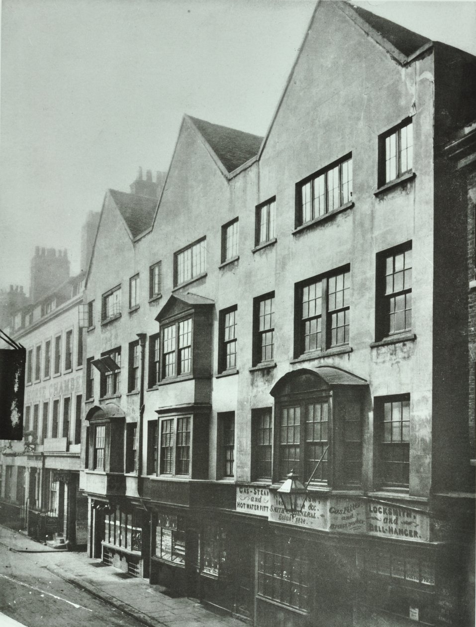 Fetter Lane, rear of Barnards Inn, City of London, 1879 av English Photographer