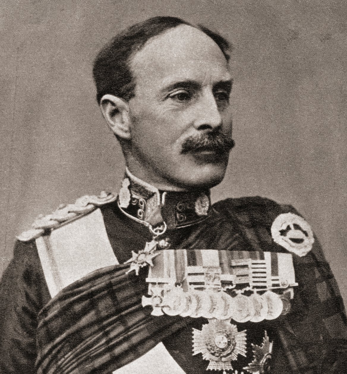 General Sir Ian Standish Monteith Hamilton, fra The Illustrated War News, 1915 av English Photographer