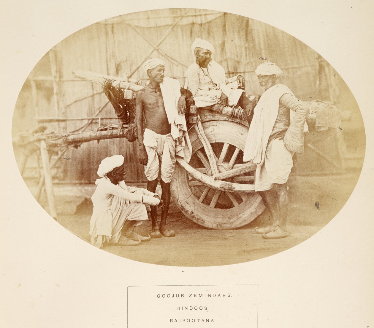 Goojur Zemindars, Hindoos, Rajpootana, fra The People of India, av J. Forbes Watson, utgitt 1868 (albumtrykk) av English Photographer
