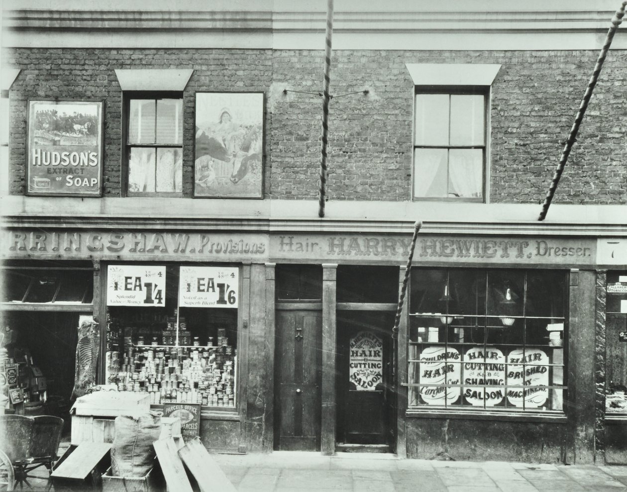 Grønne kjøpmenn, 5 Albert Road 97.0 ALB, 1899 av English Photographer