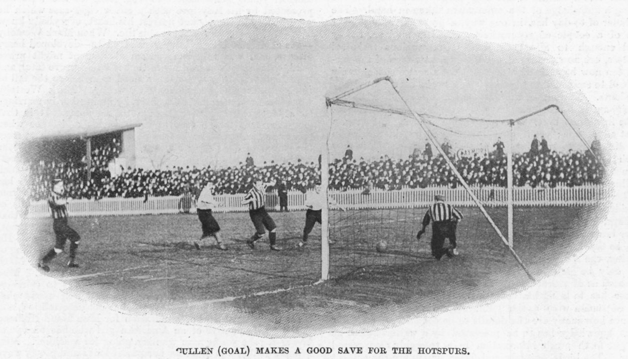 Gullen gjør en god redning for Hotspurs, 1899 av English Photographer