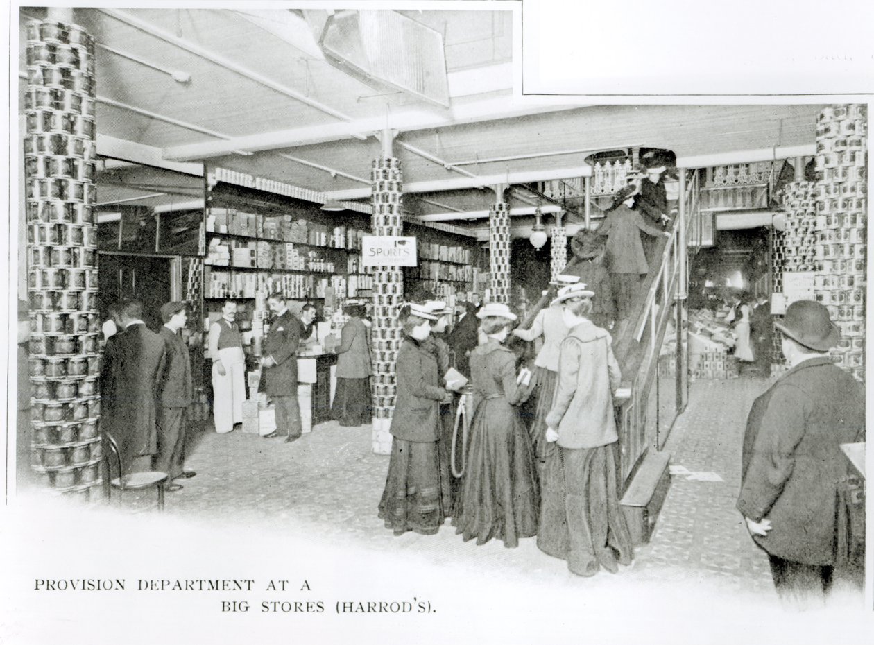 Harrods provisjonsavdeling, ca. 1901 av English Photographer