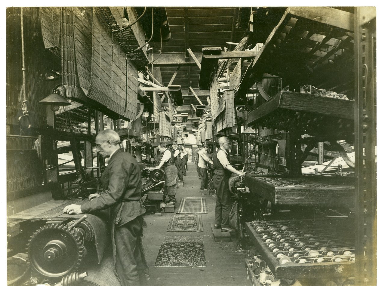 Jacquardveving, Hughes fabrikk nr. 2, 1923 av English Photographer