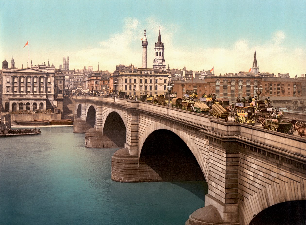 London Bridge som spenner over Themsen (håndfarget bilde) av English Photographer