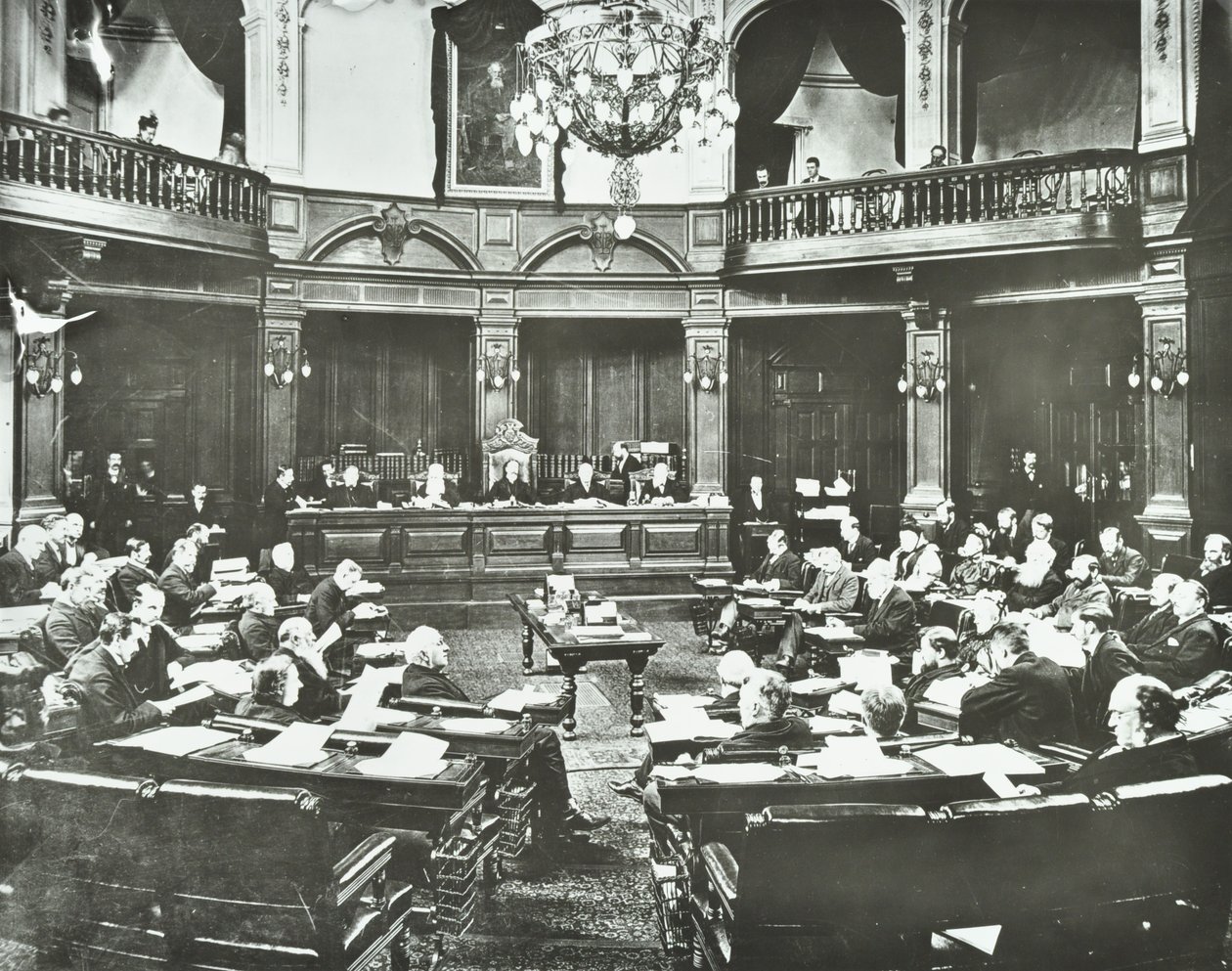 London School Board, 1895 av English Photographer
