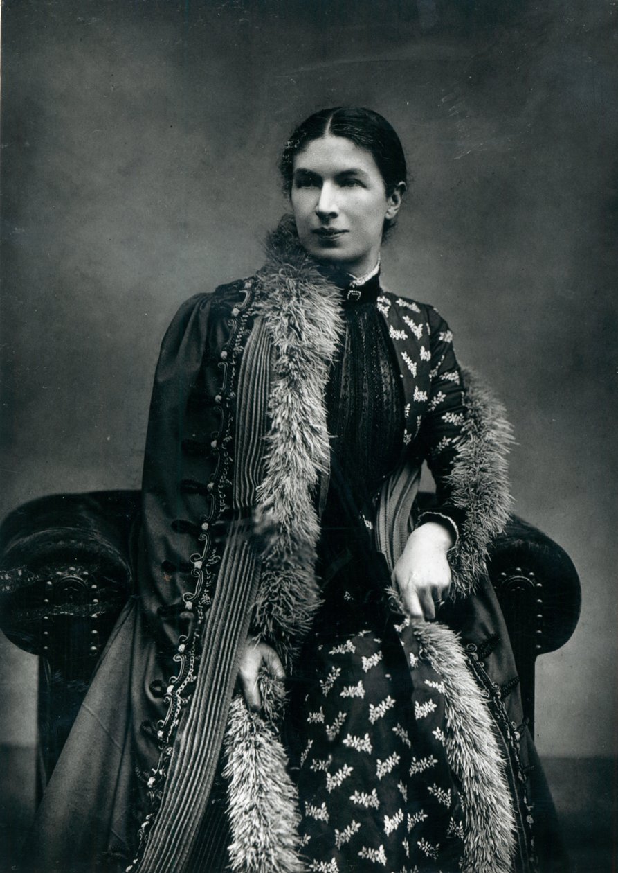 Mrs Humphry Ward, 1881 av English Photographer