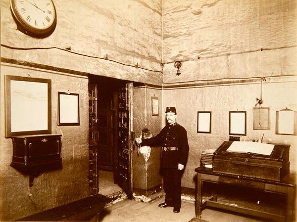 Newgate Prison, ca. 1902 (s/hvitt-bilde) av English Photographer
