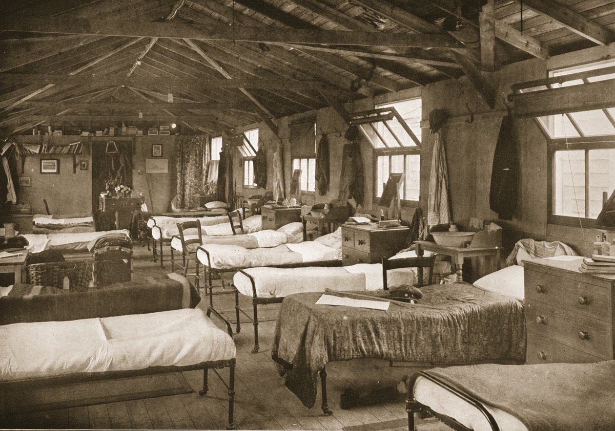 Ett av soverommene, Donington Hall, illustrasjon fra tyske fanger i Storbritannia (fotogravyr) av English Photographer