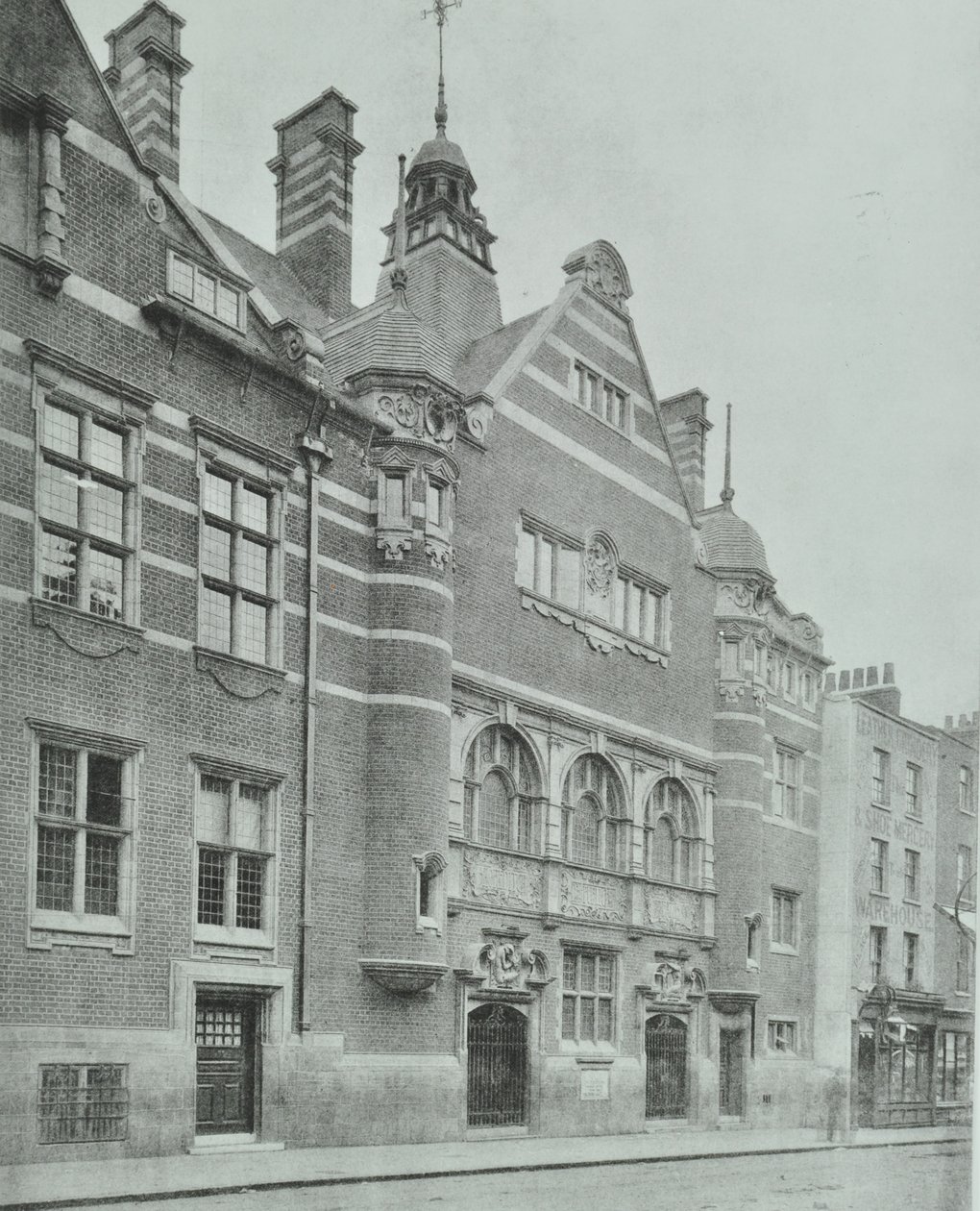 Shoreditch Public Baths: eksteriør, 1898 av English Photographer
