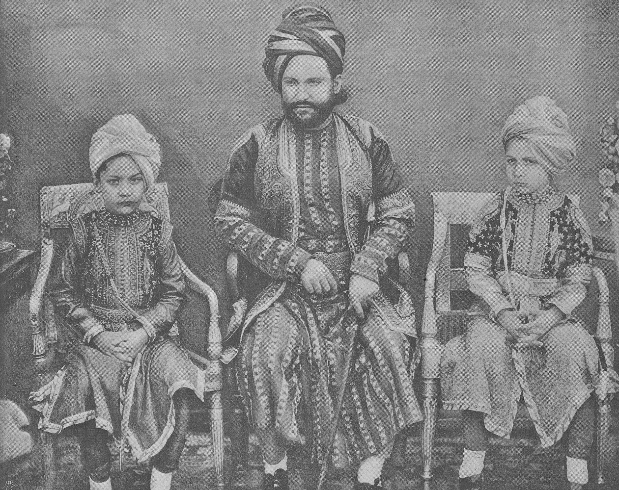 Svigersønn og barnebarn av Sultan Shah Jahan, Begum fra Bhopal (gravering) av English Photographer