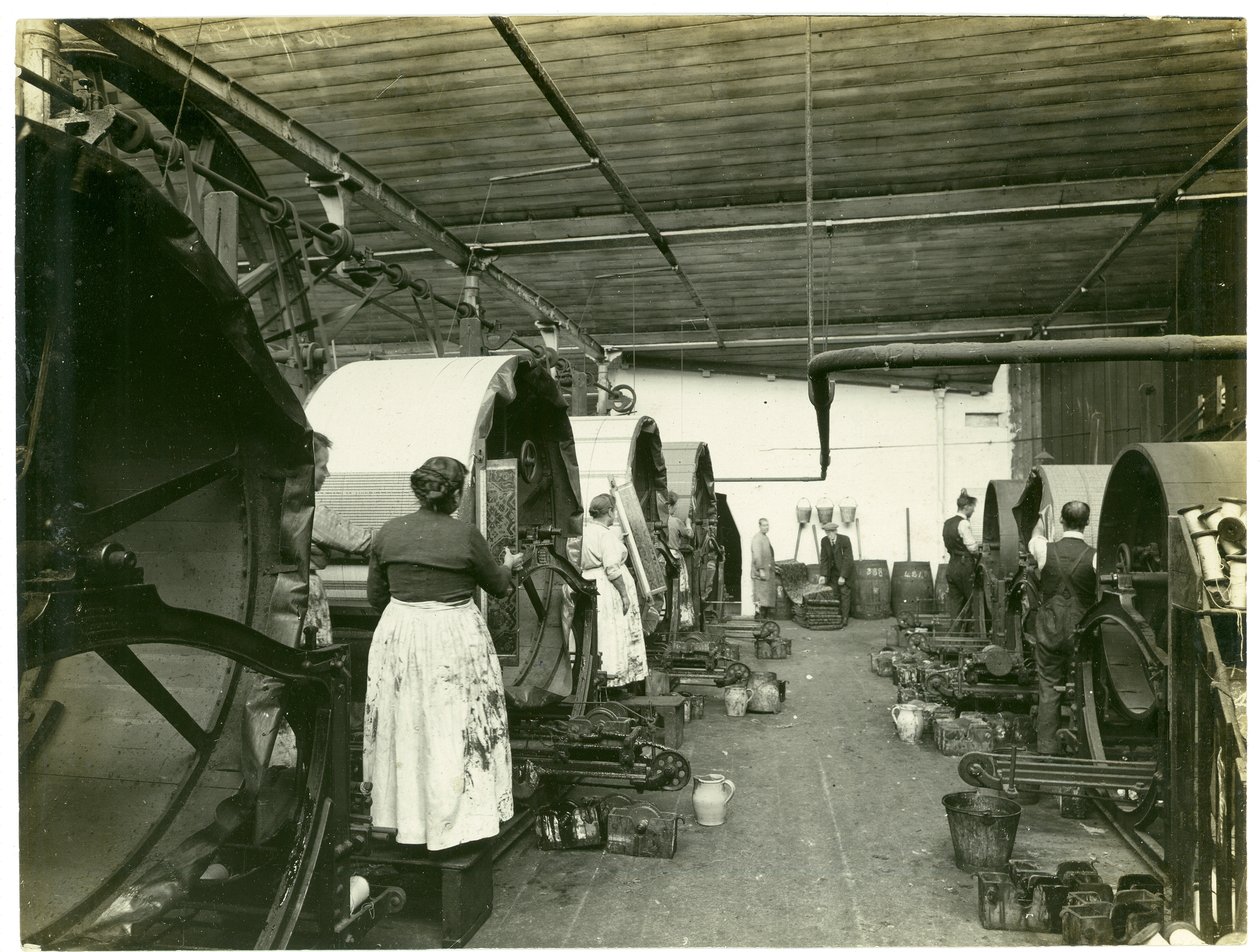 Tapettrykk, Hughes fabrikk nr. 2, 1923 av English Photographer