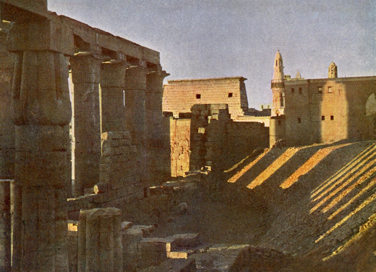 Luxor-tempelet fra østsiden av English Photographer