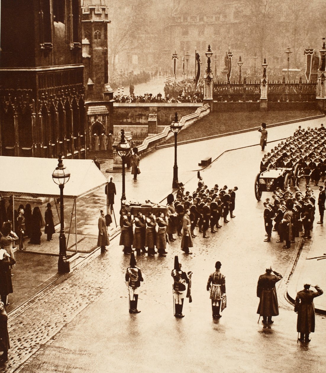 Begravelsesprosesjonen dannes i Westminster Hall, 1936 av English Photographer