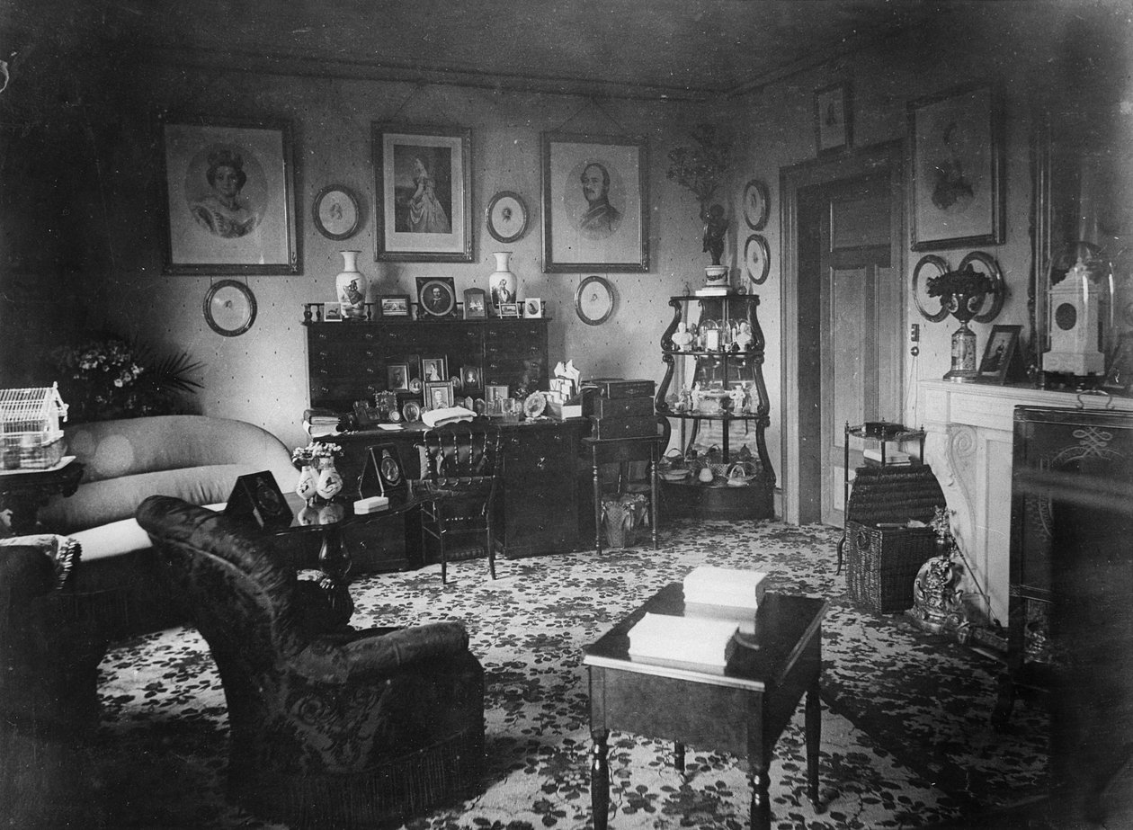 The Queens Sitting Room, Villa Hohenlohe, Baden-Baden, sent på 1860-tallet av English Photographer