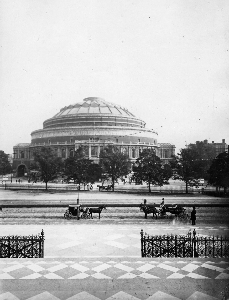 Royal Albert Hall, London, ca. 1880-tallet av English Photographer