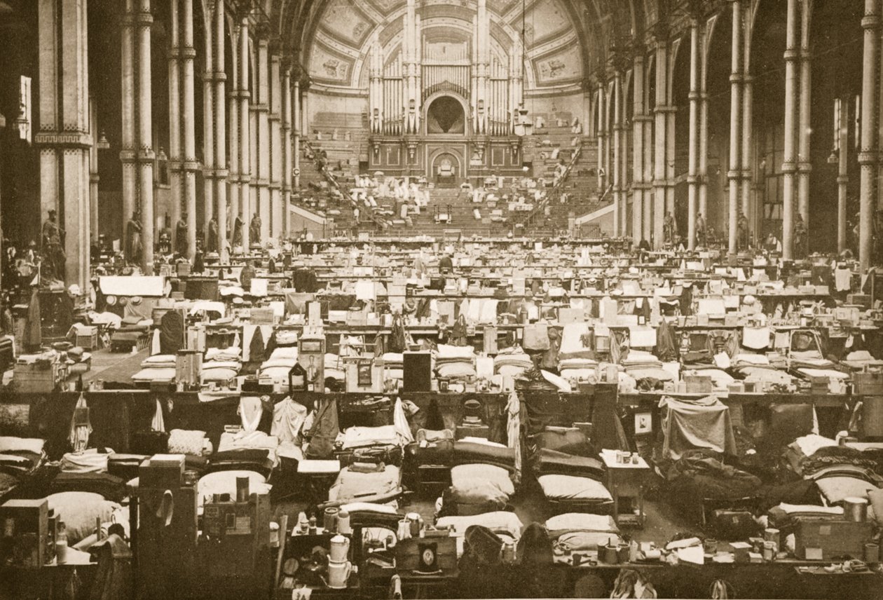 The Sleeping Hall, Alexandra Palace, illustrasjon fra tyske fanger i Storbritannia (fotogravyr) av English Photographer