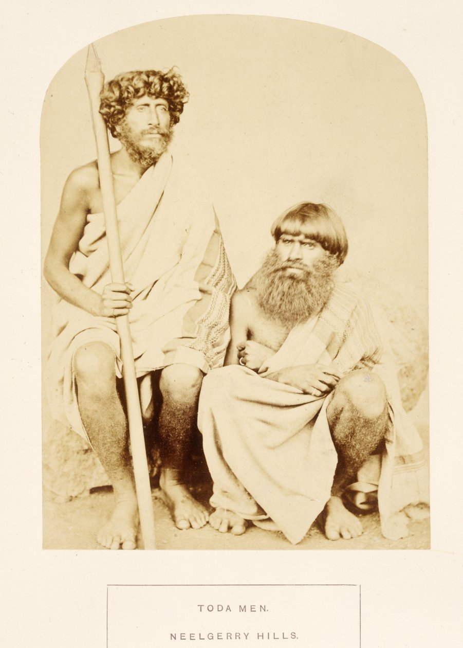 Toda Men, Neelgerry Hills, fra The People of India, av J. Forbes Watson, utgitt 1868 (albumtrykk) av English Photographer