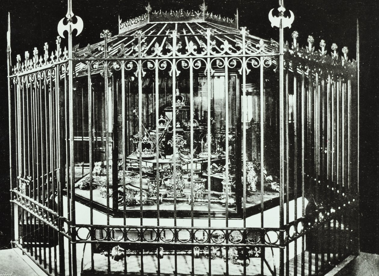 Tower of London, Tower Hill: Kronjuveler, 1890 av English Photographer
