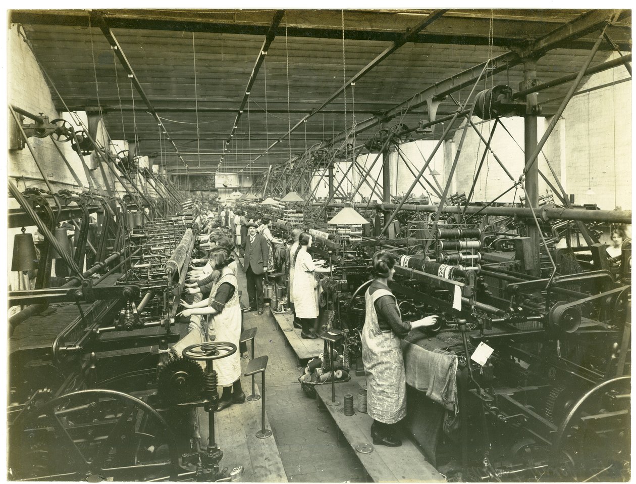 Kalkunveving, Hughes fabrikk nr. 2, 1923 av English Photographer