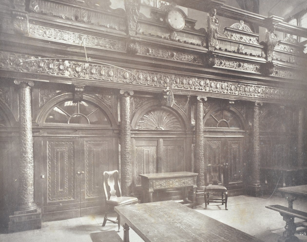 Utsikt over Grays Inn Hall, London, 1885 av English Photographer