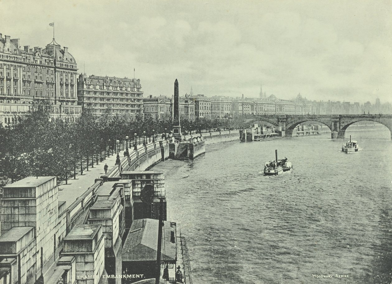 Waterloo Bridge, Victoria Embankment, Westminster LB: ser nordover fra Hungerford Bridge, 1895 av English Photographer
