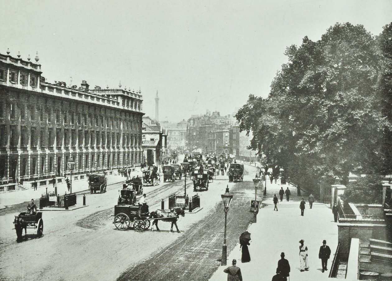 Whitehall, Westminster LB: ser nordover, 1890 av English Photographer