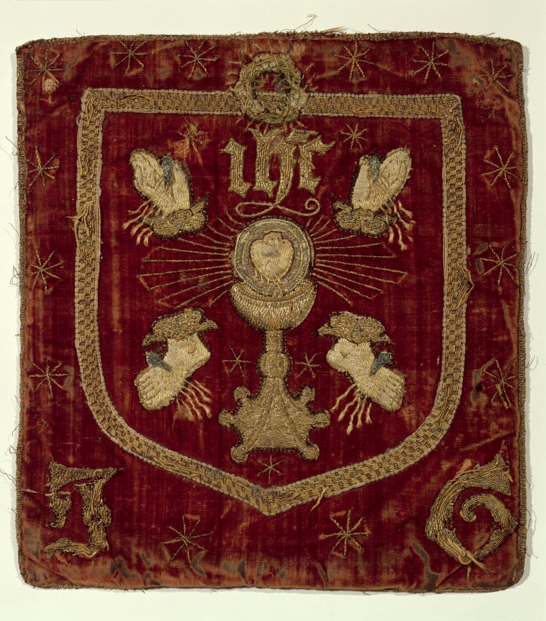 Merke om Kristi fem sår (brodert tekstil) av English School