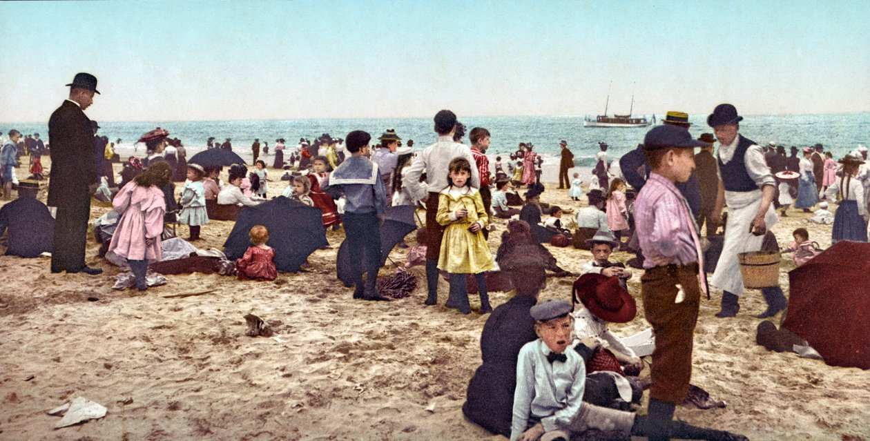 Strandscene (håndfarget bilde) av English School