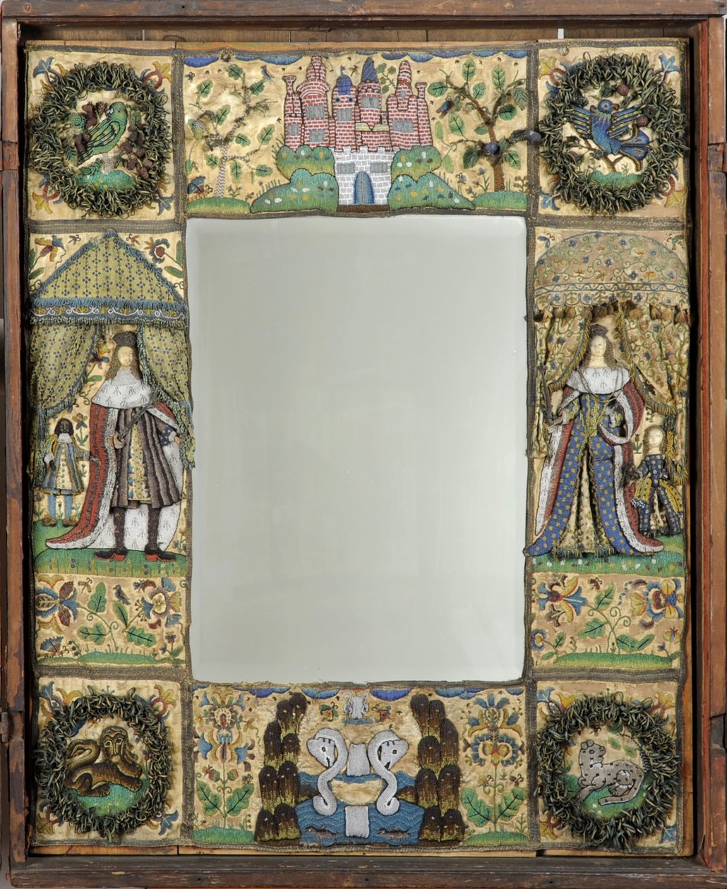 Perlearbeidsspeil, ca. 1672-79 (silke-, metall- og skinntråder med glassperler og spangles på silke-sateng-slipt belagt med eik) av English School