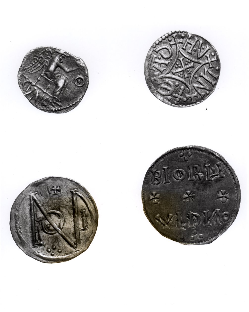 Mynter av Cunobelinus eller Cymbeline (d.43 e.Kr.), Offa, konge av Mercia (757-96 e.Kr.) og Alfred (871-99 e.Kr.) og Edvard den eldre (871-924 e.Kr.) (sølv) av English School