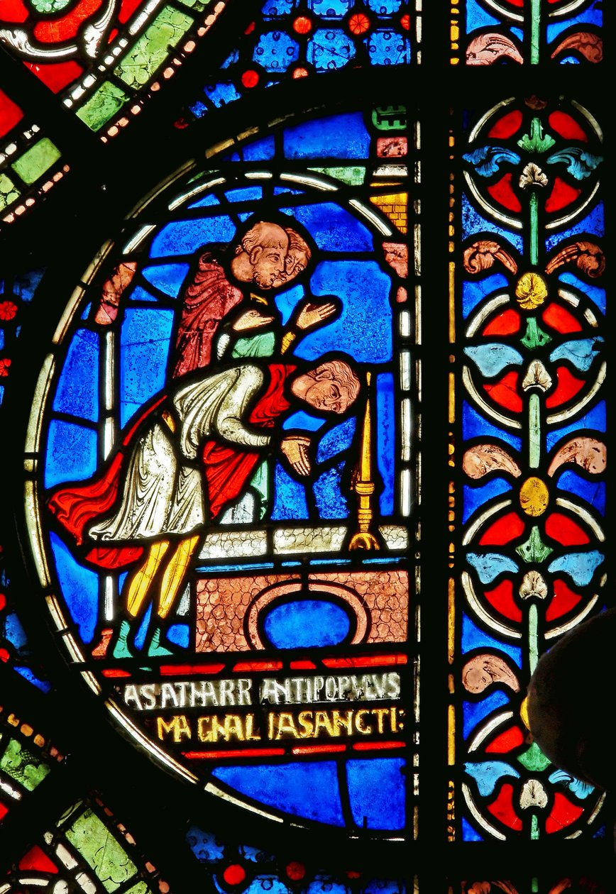 Detalj fra mirakelvinduet som viser Eilward av Westoning som takker ved graven til Thomas Becket av English School