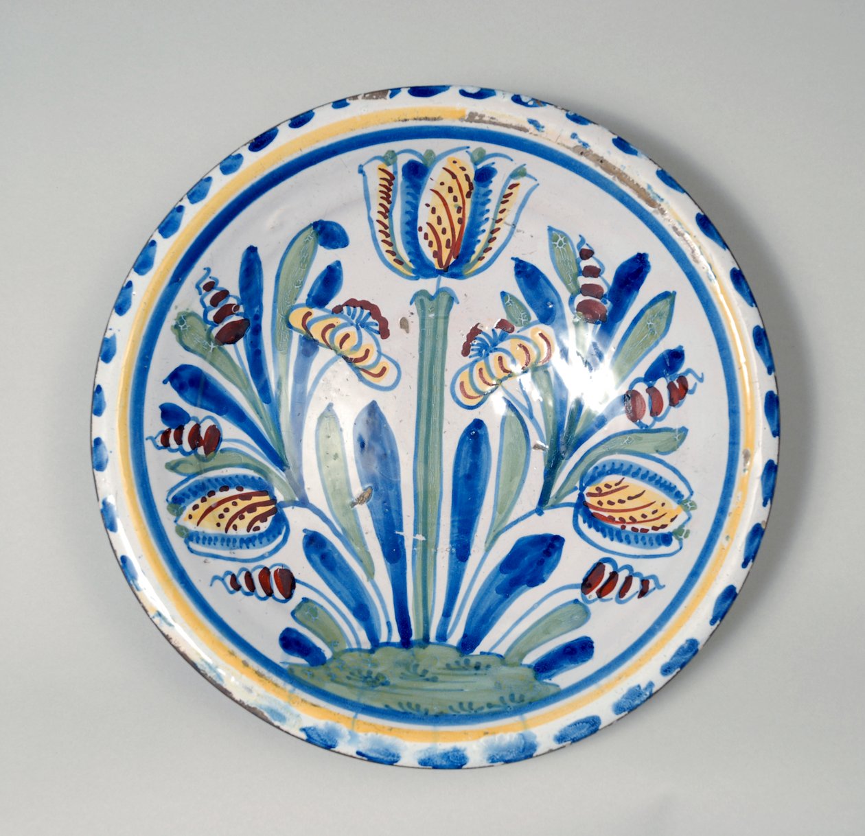 Dish, 1675-1725 av English School