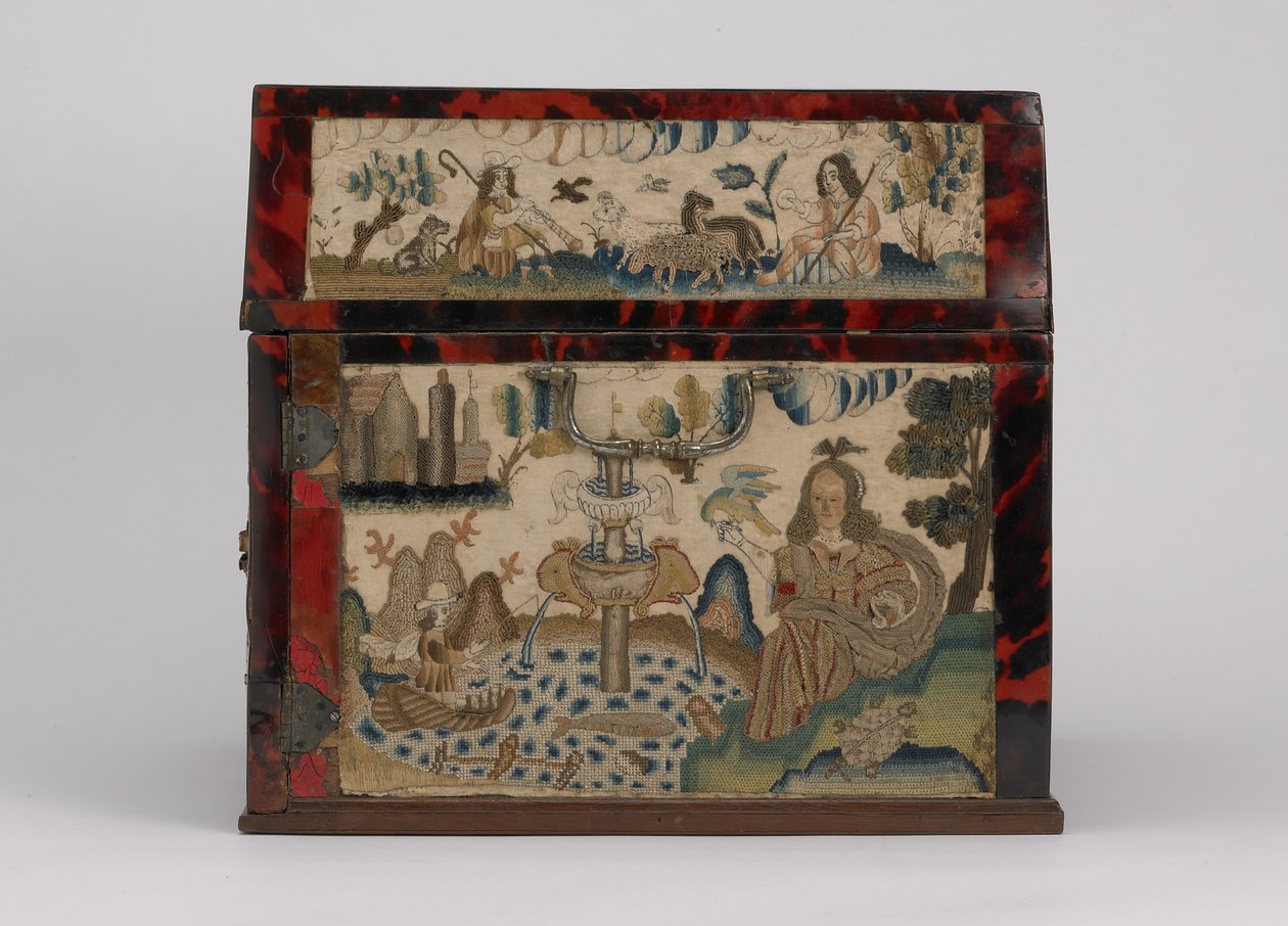 Brodert kiste, ca. 1660 (silke, lerret, tre, skilpaddeskall og sølvfester) av English School