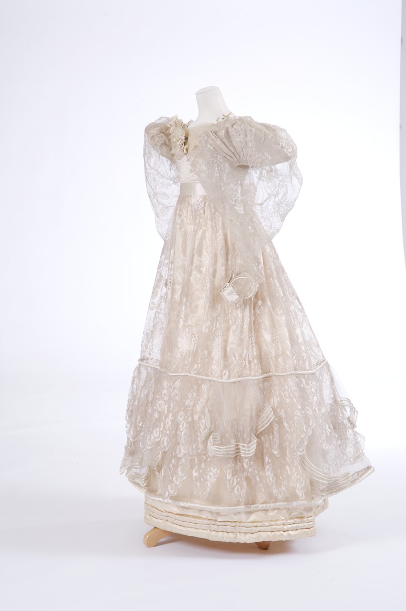 Aftenkjole, 1829 (silke og maskinvevd gasbind) av English School