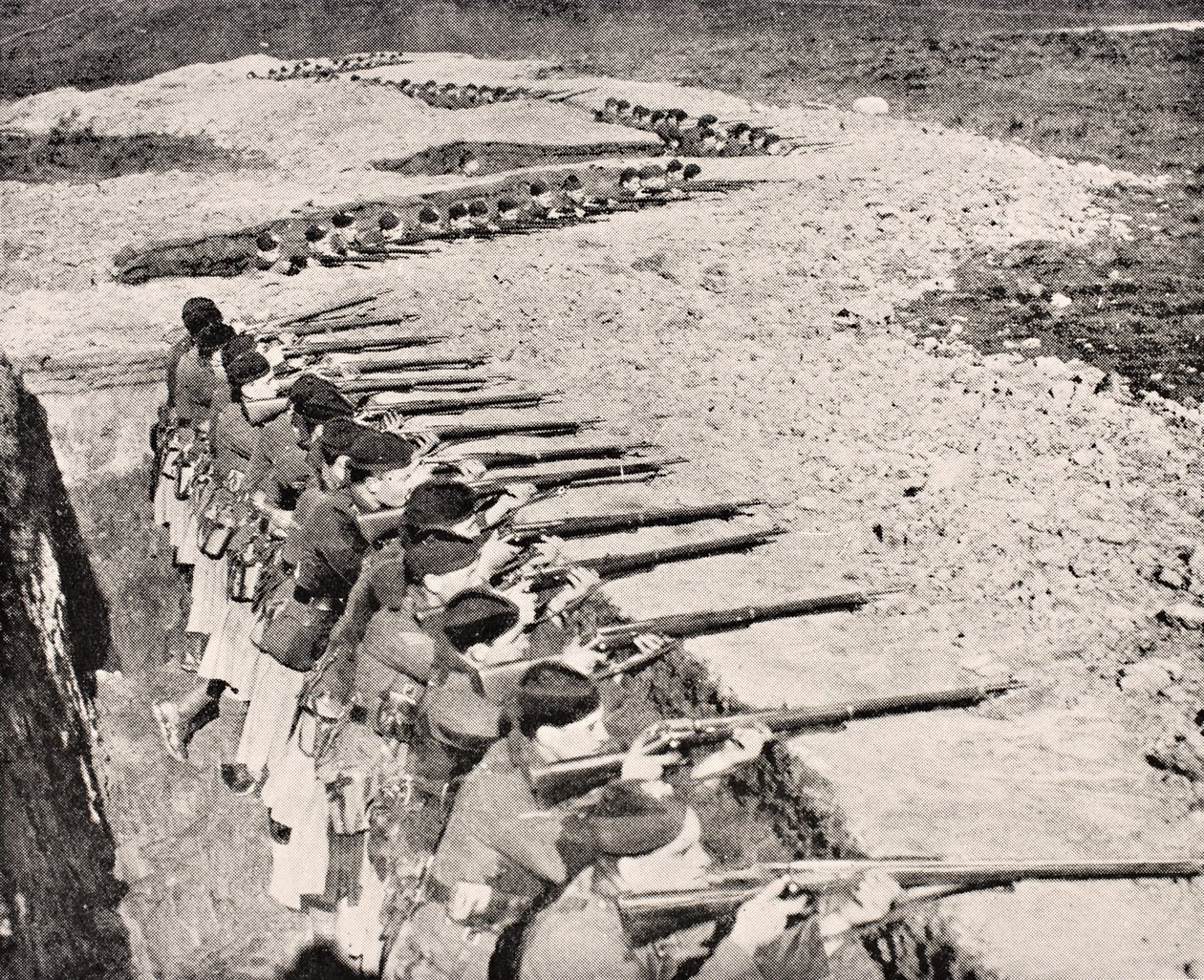 Glasgow Highlanders in skyttergraver, 1915, fra 