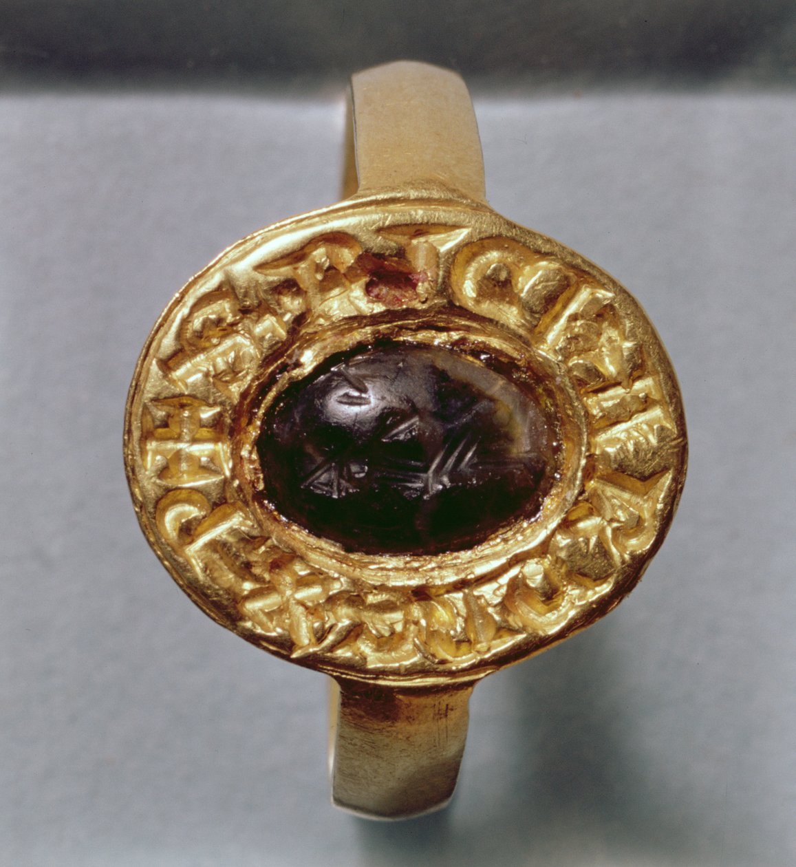King Richards Ring (gull og edelstein) av English School