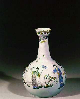 Liverpool vannflaske med emaljert chinoiserie-dekor, ca. 1750 (lertøy) av English School
