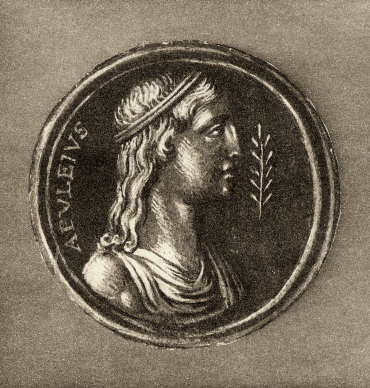 Lucius Apuleius (ca.124-c.180 e.Kr.), fra frontispice til Historien om Amor og Psyke av Lucius Apulieius, utgitt i 1903 av English School