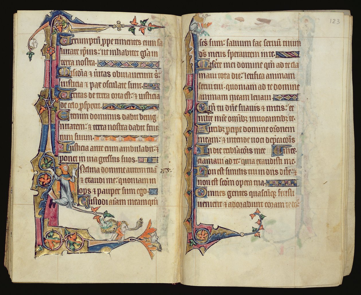 Ms 1-2005, ff.122v-123r: Grotesk marginaldekor fra Macclesfield Psalter, Use of Sarum, East Anglia, ca. 1330 av English School