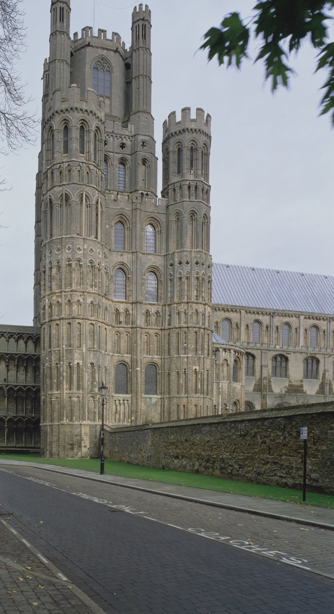 Octagon Tower, fra sør, bygget 1322 av English School
