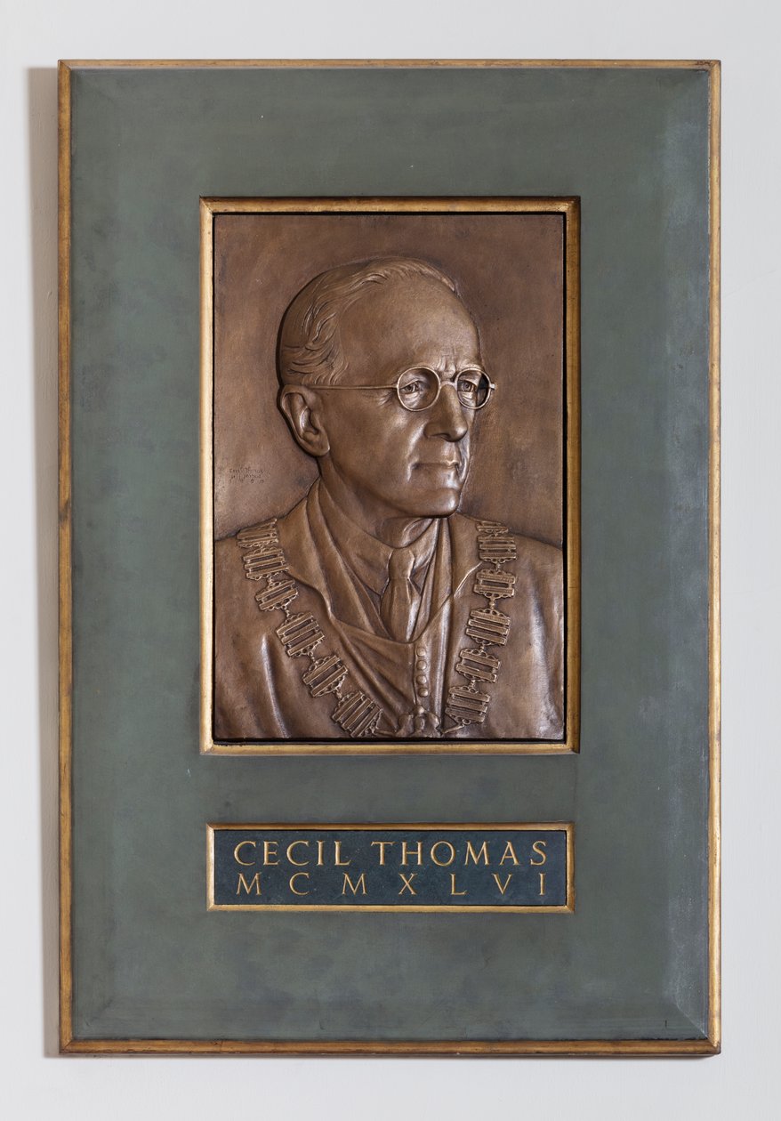 Plakett med Cecil Thomas, skulptør og medaljevinner, 1946 av English School