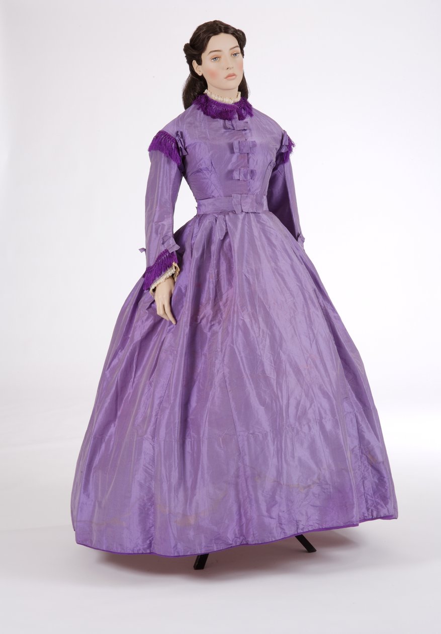 Lilla dagskjole, 1860-tallet (stripet silketaft) av English School