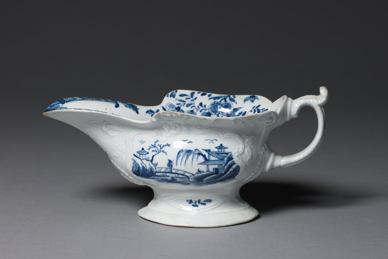 Sausbåt, muligens laget av Worcester Porcelain Factory eller Bristol Porcelain Factory, ca. 1752 av English School