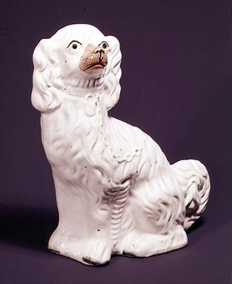 Staffordshire-figur av en hund, midten av 1800-tallet av English School