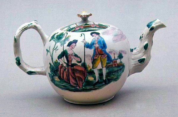 Staffordshire saltglasert tekanne dekorert en famille rose, ca. 1770 (keramikk) av English School