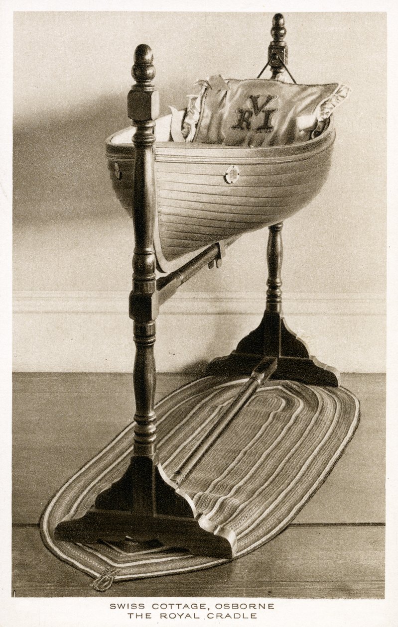 The Royal Cradle, Swiss Cottage, Osborne House, Isle of Wight, ca. 1893 (tre) av English School
