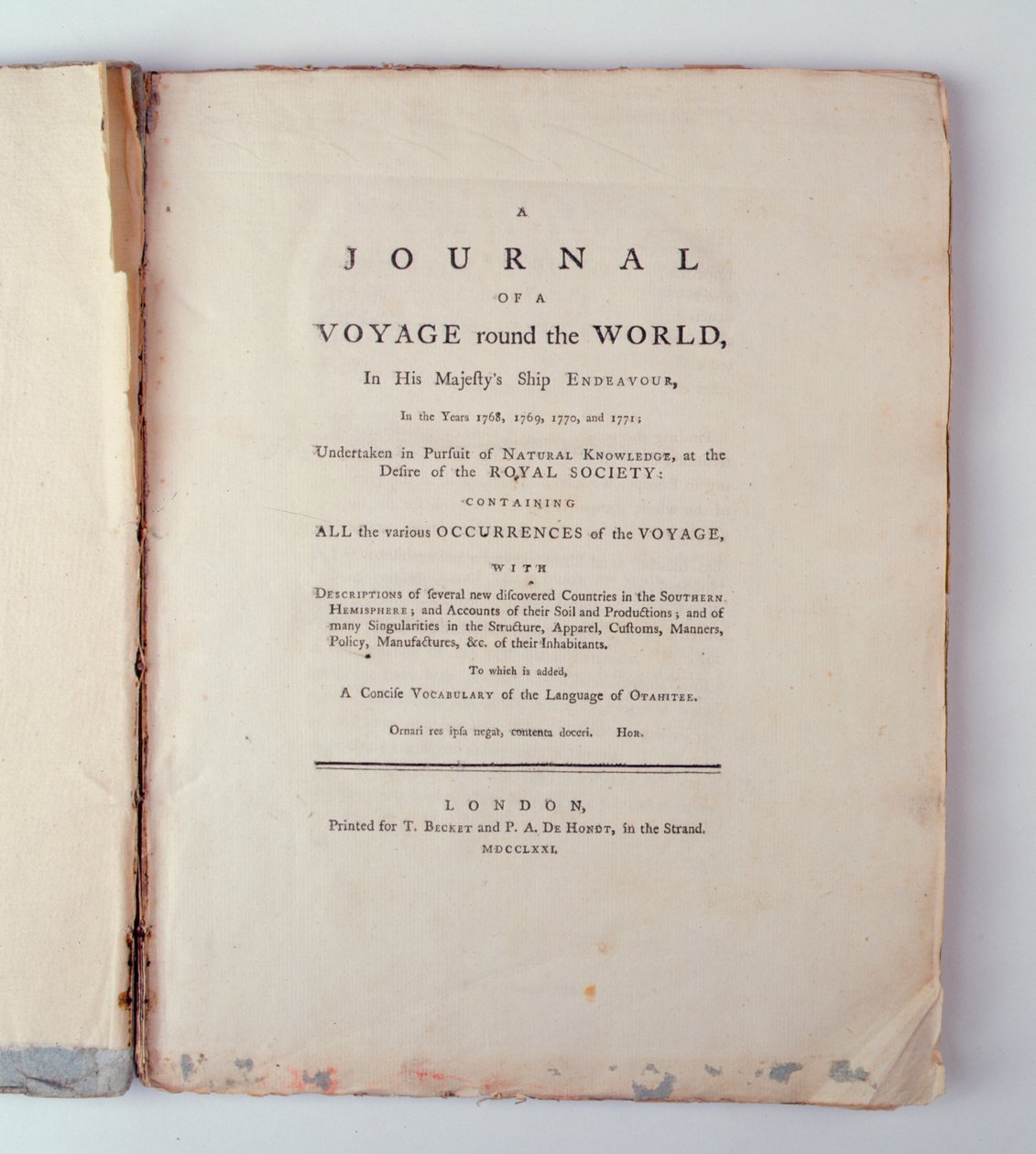 Tittelside til A Journal of a Voyage Around the World in His Majestys Ship Endeavour i årene 1768, 1779, 1770 og 1771, utgitt i London, 1771 (trykk) av English School