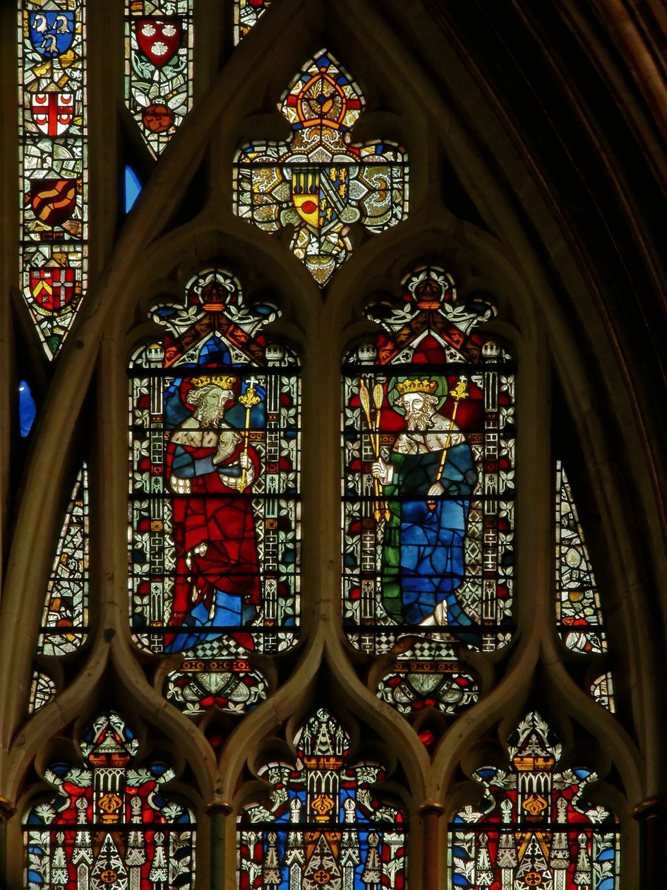 Vindu som viser Edward the Confessor og kong Edmund av English School