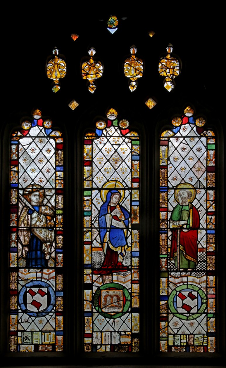 Vindu n3 som viser St John, Virgin Mary, St Paul av English School